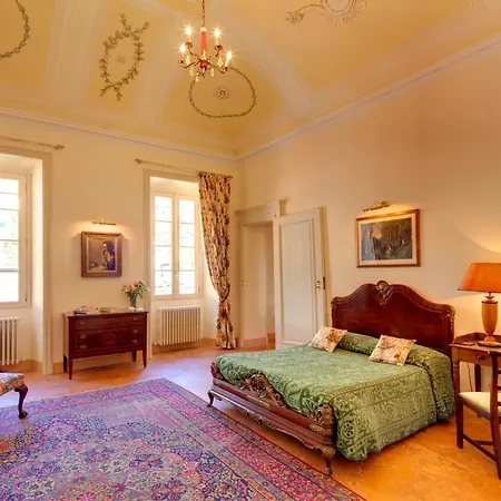 Villa Sleeps 30 Pool Air Con *