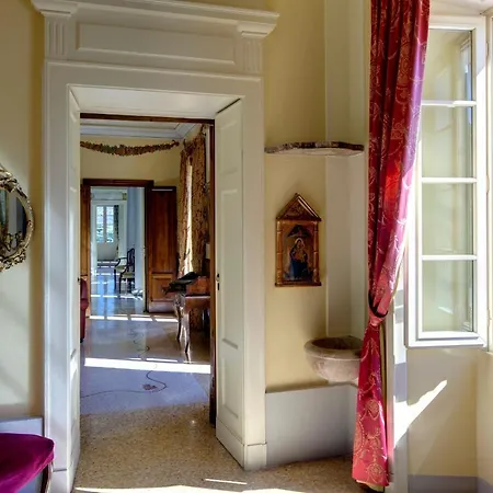 Villa Sleeps 30 Pool Air Con