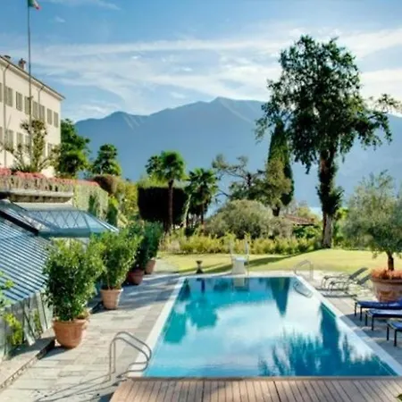 Sleeps 30 Pool Air Con *