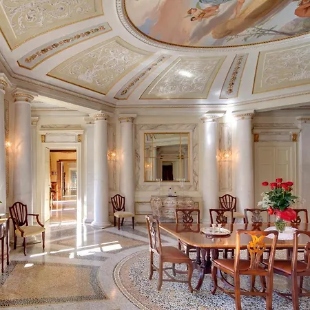 Villa Sleeps 30 Pool Air Con Moltrasio