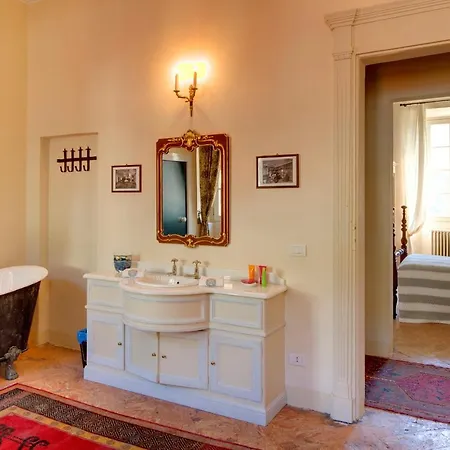 Sleeps 30 Pool Air Con *