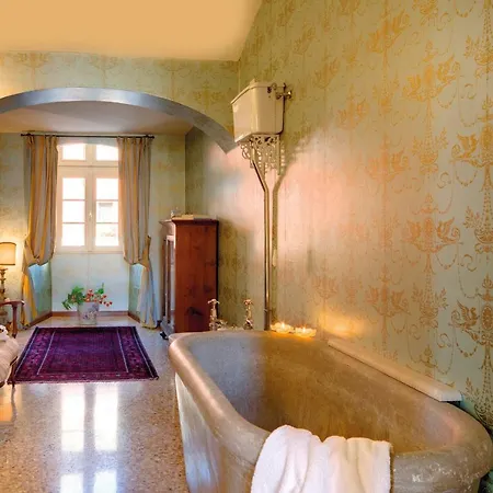 Sleeps 30 Pool Air Con Villa *
